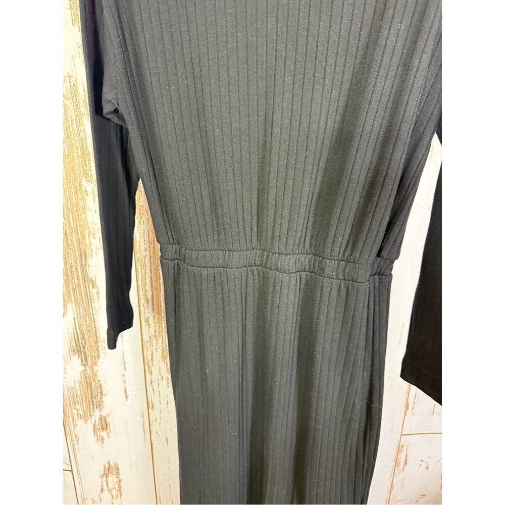 Old Navy, Black Ribbed Long Sleeve Midi Dress w/pockets. Size Small. - Picture 2 of 7